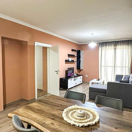 Grand Park 2Br Apartment Tirana Exterior photo
