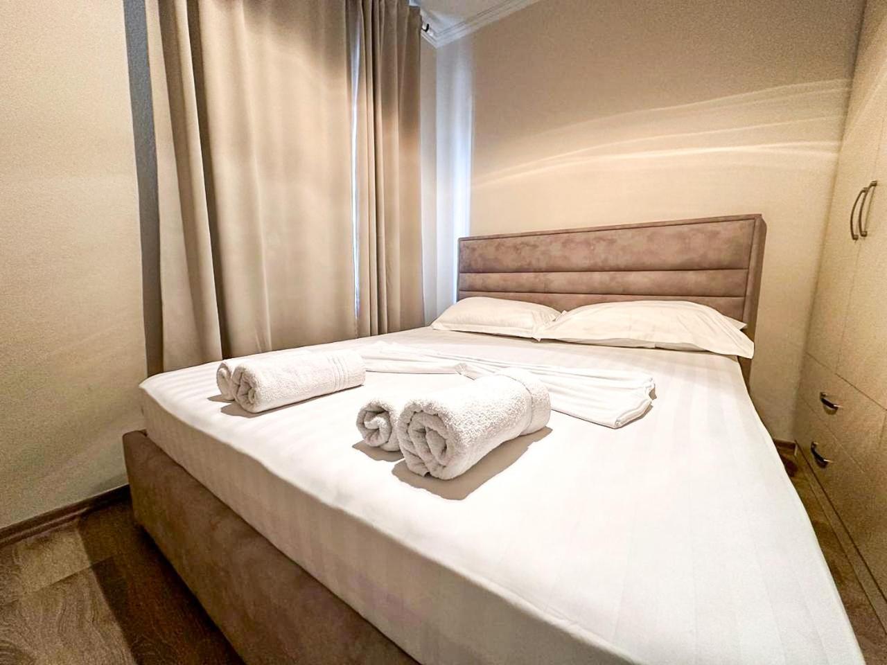 Grand Park 2Br Apartment Tirana Exterior photo